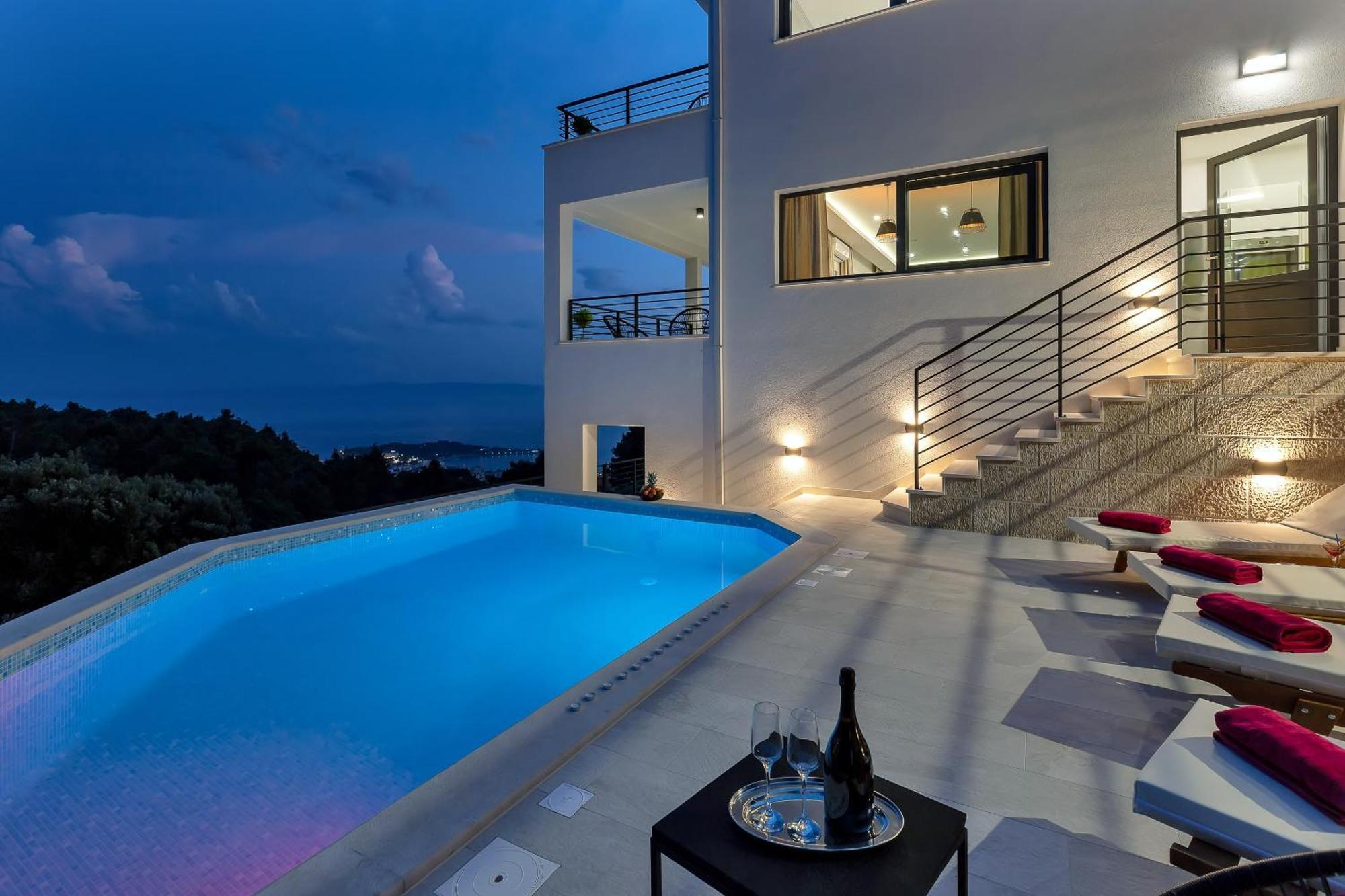 Vivace Mit Pool Und Traumhaften Meerblick