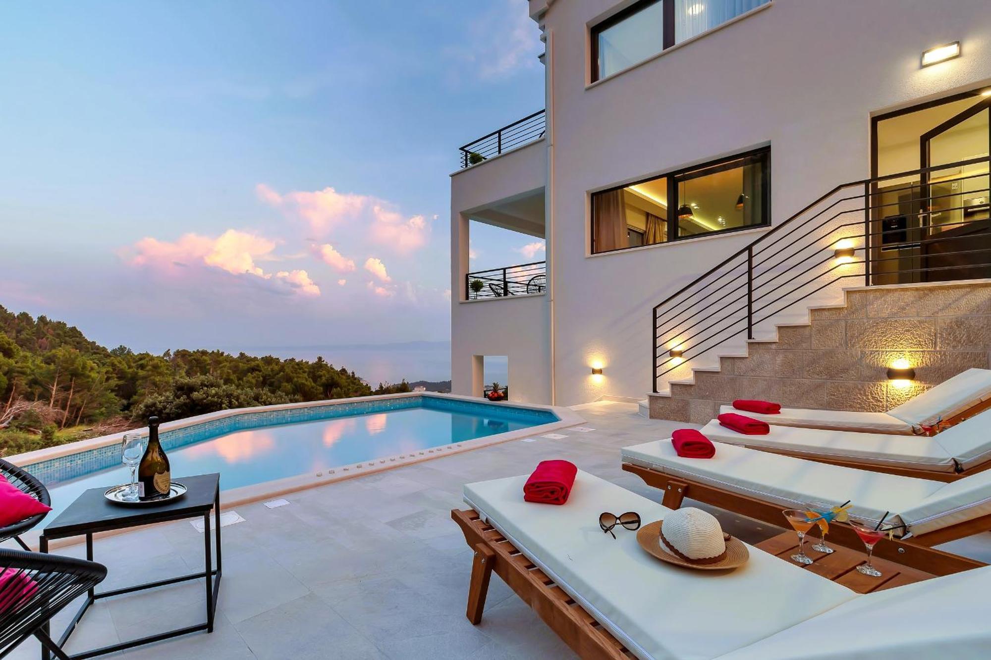 Vivace Mit Pool Und Traumhaften Meerblick