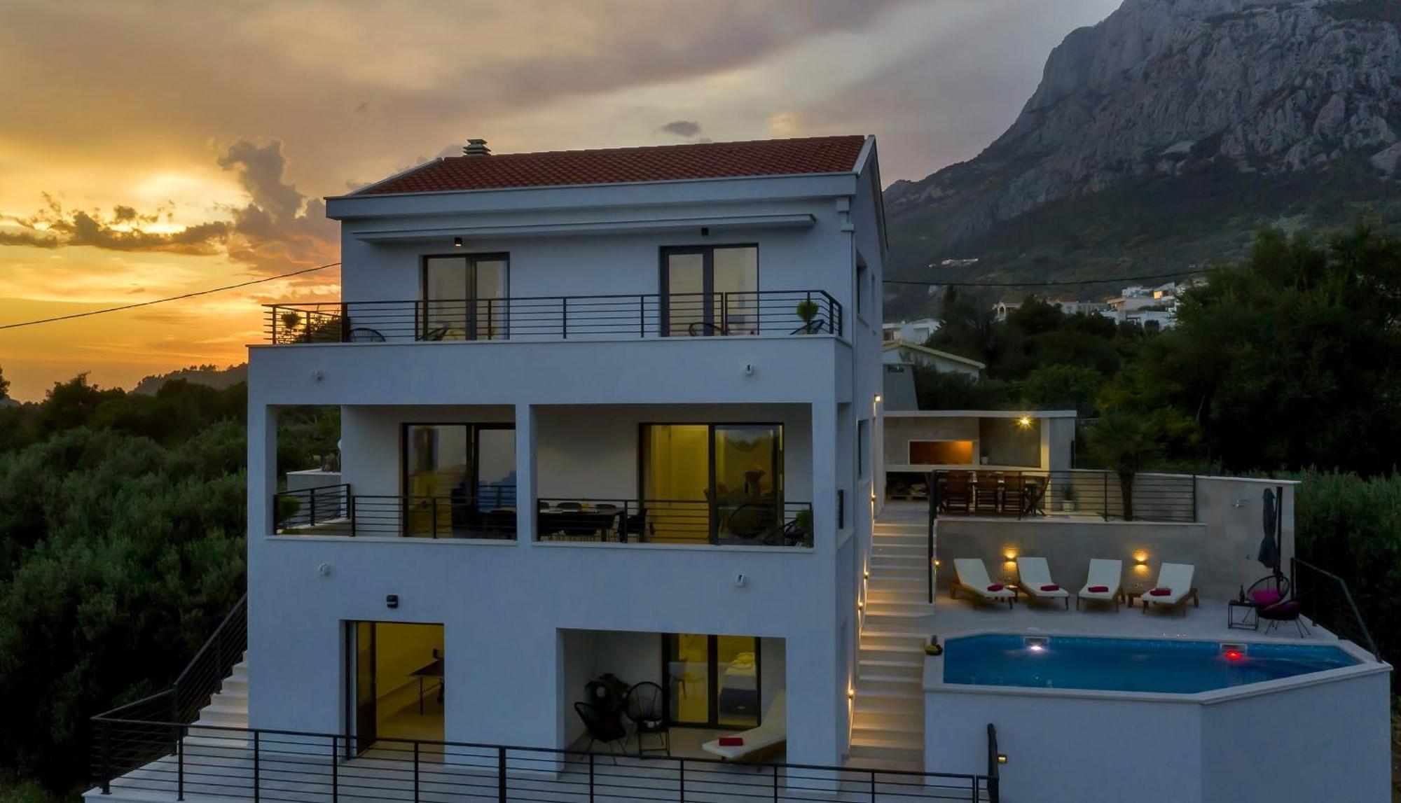 Villa Vivace Mit Pool Und Traumhaften Meerblick Makarska